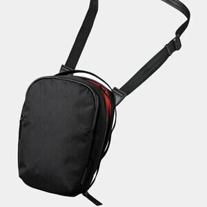 NWT ALPAKA Metro Sling Bag V2, RFID Blocking Crossbody  Black | X-Pac VX42